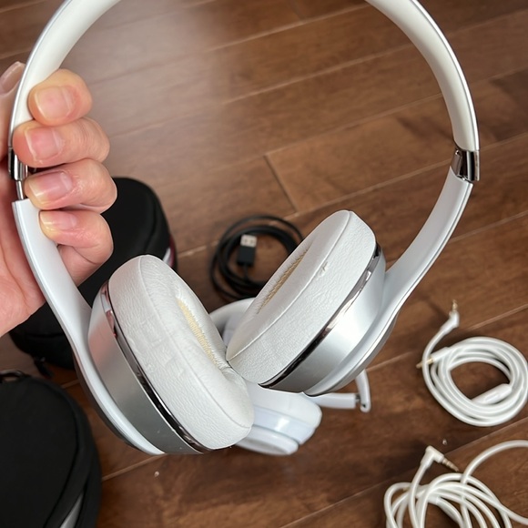 Beats By Dr.Dre Set - Picture 5 of 7